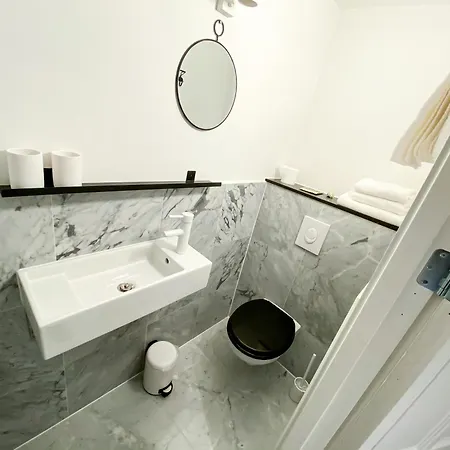 Large En-suite In Historic Canalhouse From 1729 *