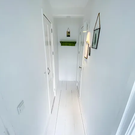 Large En-suite In Historic Canalhouse From 1729 * 암스테르담