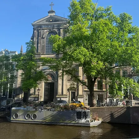 Joyjoyjoy The Palm Ecolicious In A In Historic Canalhouse From 1729 With View On The Canals