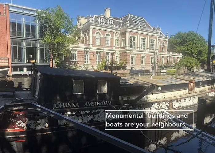 Joyjoyjoy The Palm Ecolicious In A In Historic Canalhouse From 1729 With View On The Canals * Амстердам