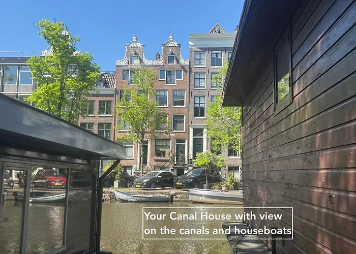 Дом отдыха Joyjoyjoy The Palm Ecolicious In A In Historic Canalhouse From 1729 With View On The Canals *